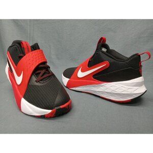 Nike Team Hustle D12 (GS) Sneakers University Red Boys Size 6 NEW NO BOX!